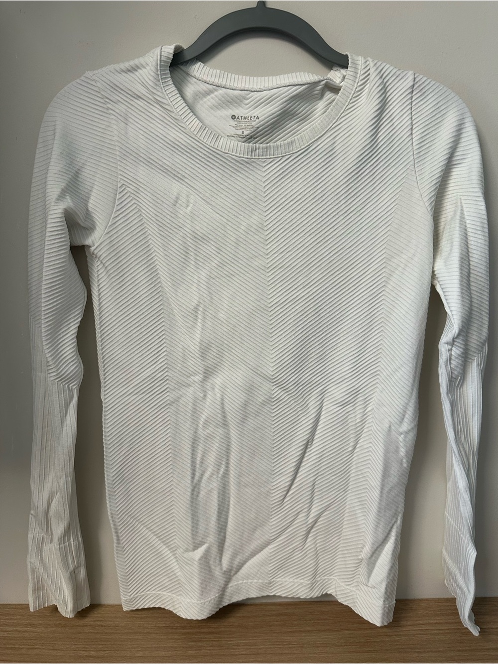 Athleta White Chevron Ribbed Long Sleeve Top